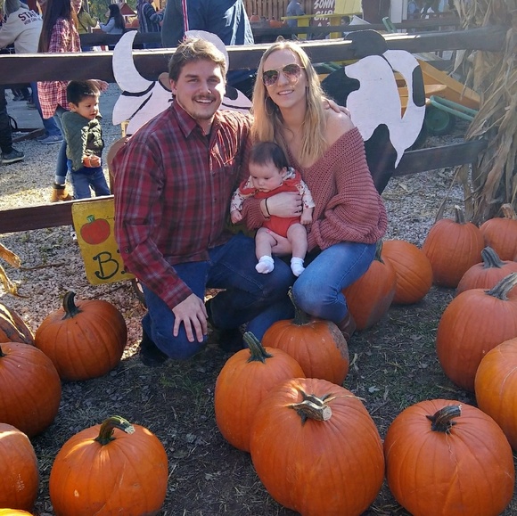 Meet your Posher, Courtney - Picture 4 of 11